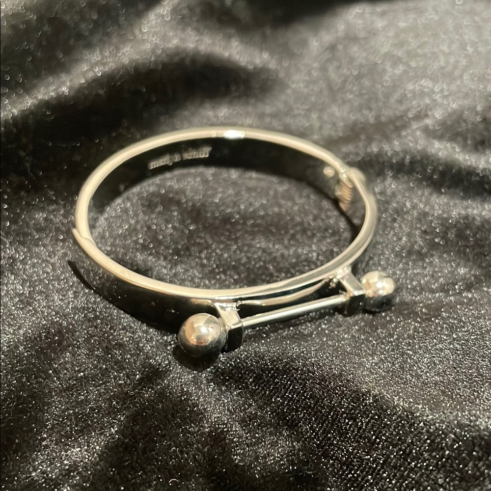 New Marlyn Schiff silver bangle bracelet
